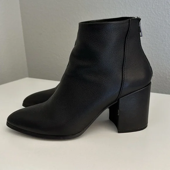 Steve Madden block heel zipper booties black size 7.5 - Picture 2 of 6